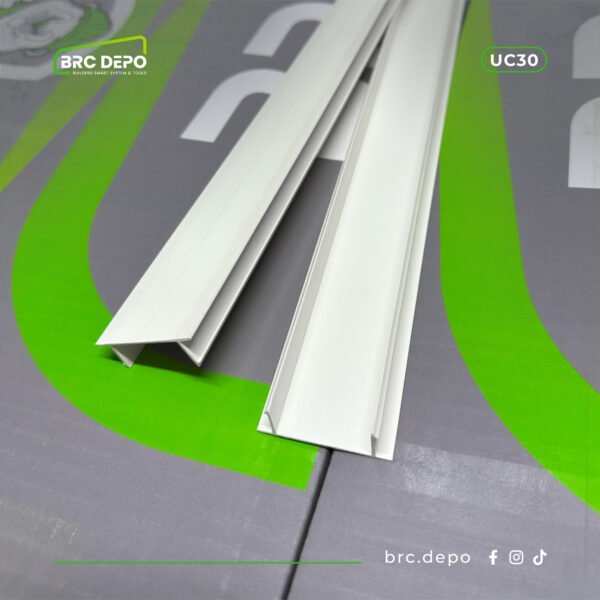 Tali Air Dinding / Groove Line (U-Channel) PVC